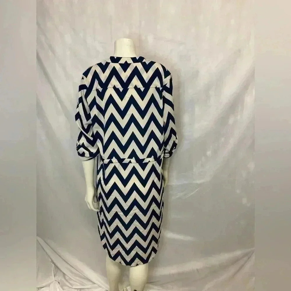 Tacera dress - Picture 2 of 3